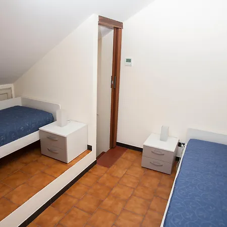 Rta Marina إمبيريا