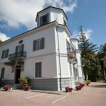 아파트호텔 Rta Marina 임페리아