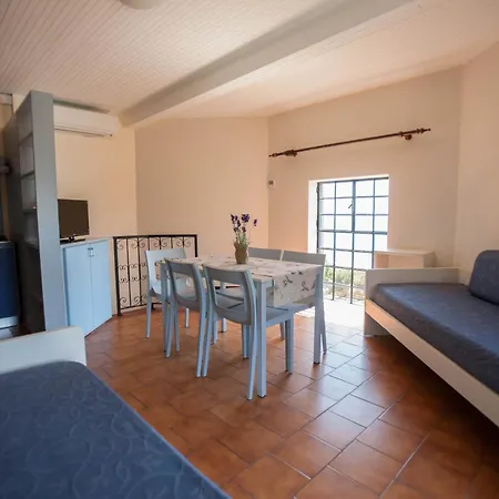Lejlighedshotel Rta Marina 3*