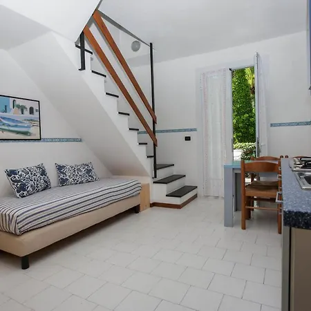 Rta Marina Lejlighedshotel 3*